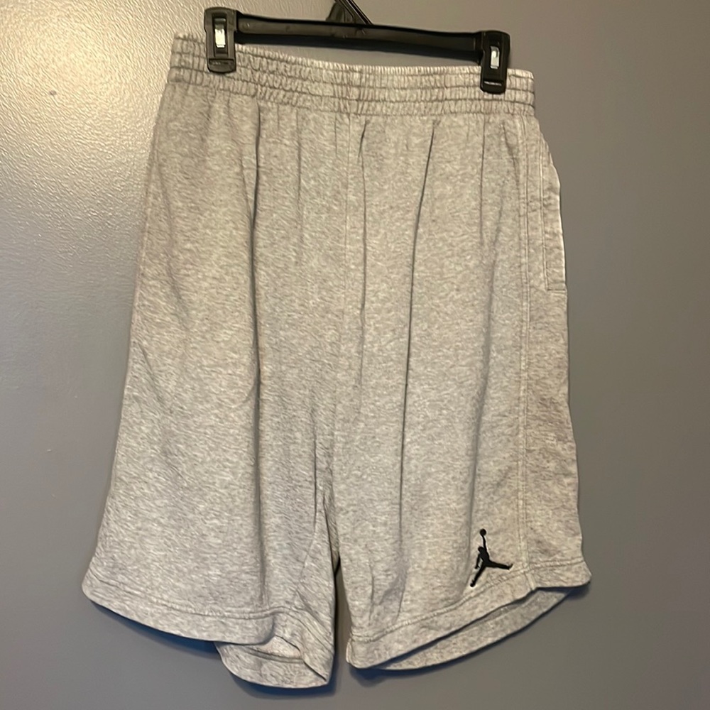 Men Jordan shorts *